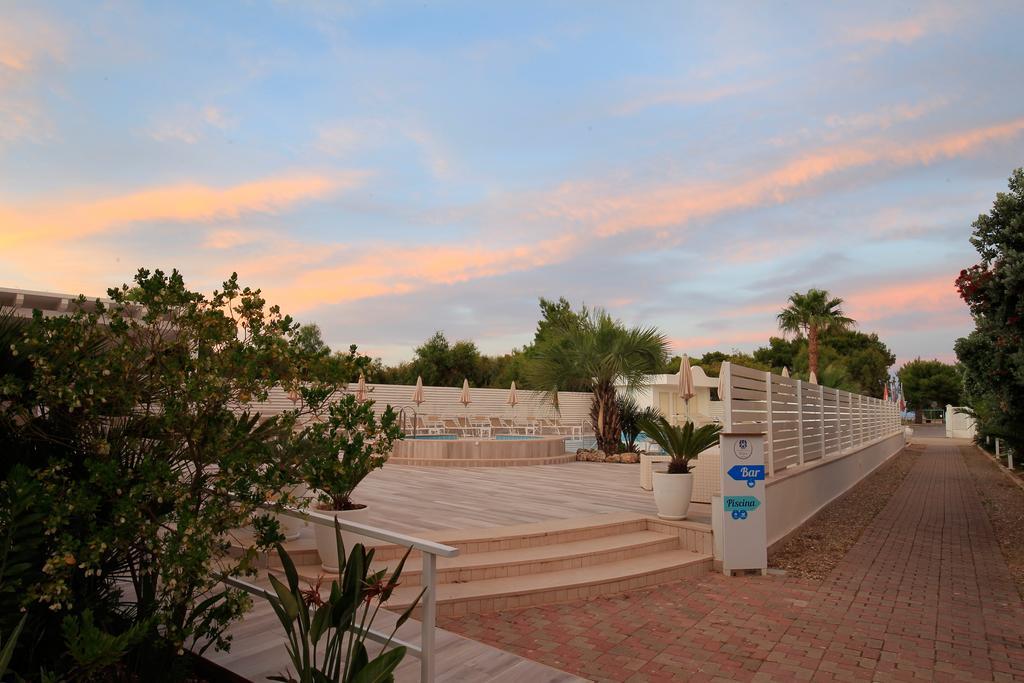 Garden Hotel Ripa Vieste Buitenkant foto