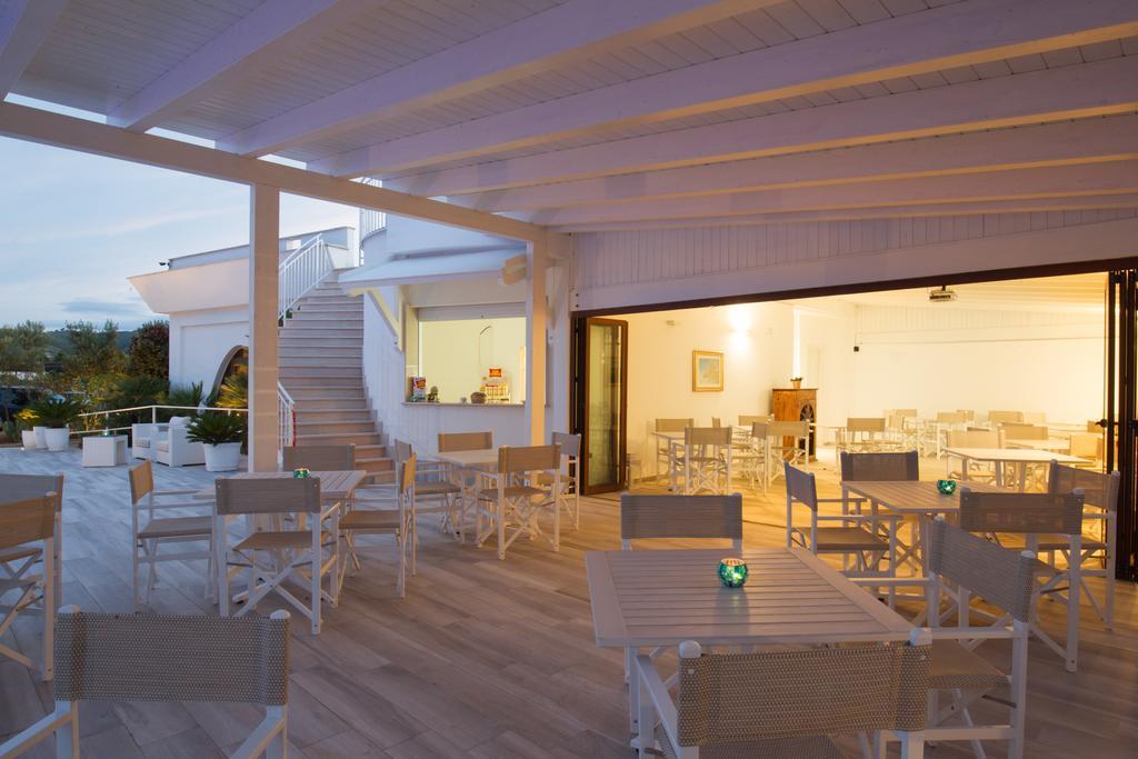 Garden Hotel Ripa Vieste Buitenkant foto