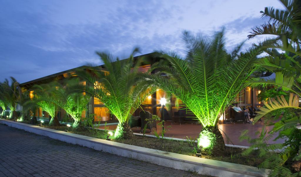 Garden Hotel Ripa Vieste Buitenkant foto