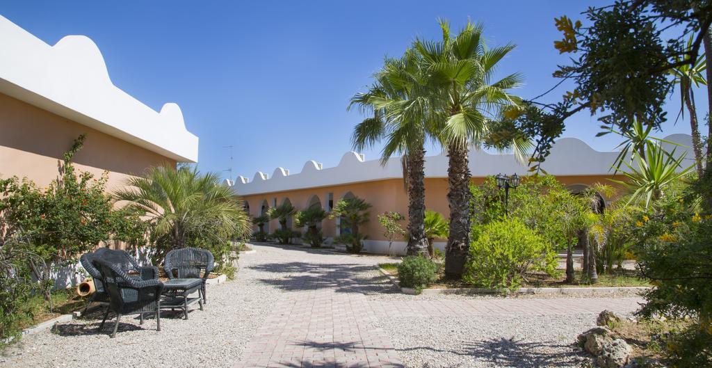 Garden Hotel Ripa Vieste Buitenkant foto